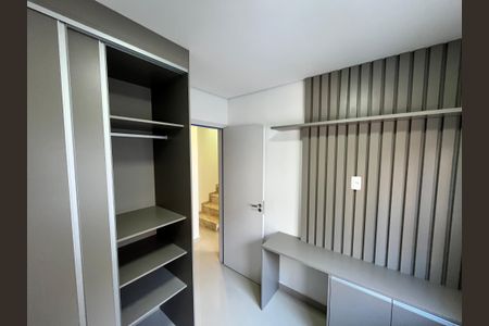 Casa de condomínio à venda com 124m², 3 quartos e 2 vagasQuarto 2