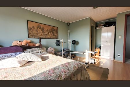 Casa de condomínio à venda com 276m², 4 quartos e 4 vagas Casa de condomínio à venda com 276m², 4 quartos e 4 vagasSuíte 3