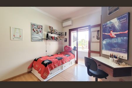 Casa de condomínio à venda com 276m², 4 quartos e 4 vagas Casa de condomínio à venda com 276m², 4 quartos e 4 vagasSuíte 1