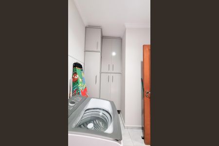 Casa de condomínio à venda com 276m², 4 quartos e 4 vagas Casa de condomínio à venda com 276m², 4 quartos e 4 vagasÁrea de Serviço