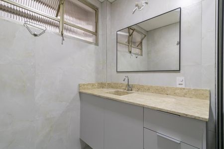 Apartamento à venda com 90m², 2 quartos e 1 vaga Apartamento à venda com 90m², 2 quartos e 1 vagaBanheiro da Suíte 1