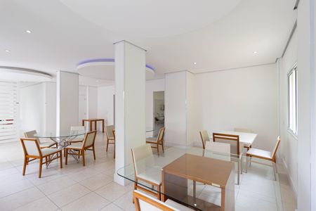 Apartamento à venda com 57m², 2 quartos e 1 vaga Apartamento à venda com 57m², 2 quartos e 1 vagaÁrea comum - Salão de festas