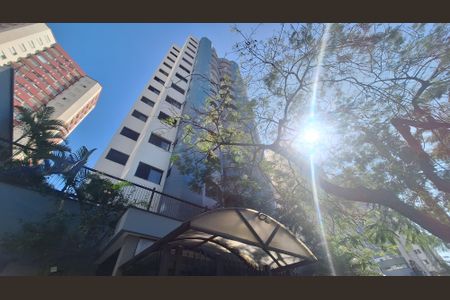 Apartamento à venda com 117m², 3 quartos e 2 vagas Apartamento à venda com 117m², 3 quartos e 2 vagasFachada