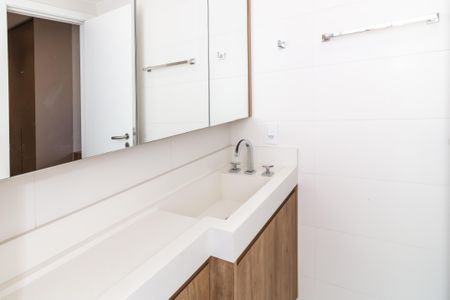 Apartamento à venda com 123m², 3 quartos e 2 vagasBanheiro da Suíte