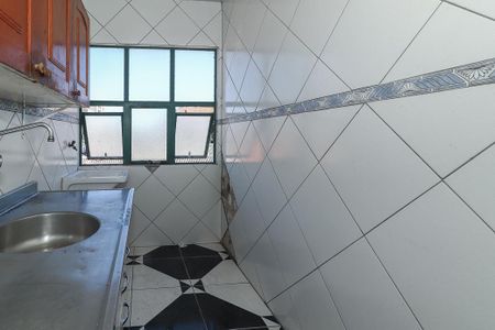Cozinha de apartamento para alugar com 1 quarto, 30m² em Floresta, Porto Alegre