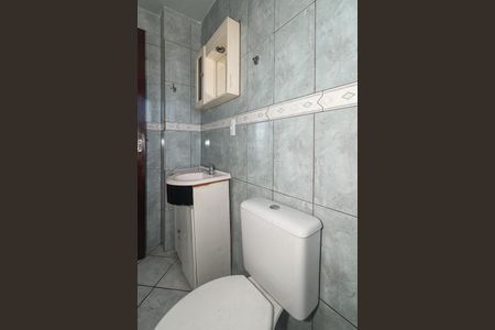 Banheiro de apartamento para alugar com 1 quarto, 30m² em Floresta, Porto Alegre