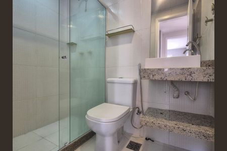 Apartamento à venda com 88m², 3 quartos e 2 vagas Apartamento à venda com 88m², 3 quartos e 2 vagasBanheiro social