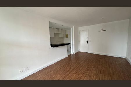 Apartamento para alugar com 88m², 3 quartos e 2 vagas Apartamento para alugar com 88m², 3 quartos e 2 vagasSala
