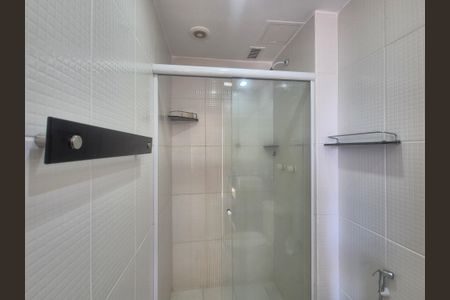 Apartamento à venda com 88m², 3 quartos e 2 vagas Apartamento à venda com 88m², 3 quartos e 2 vagasBanheiro da Suíte