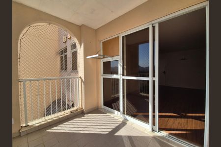 Apartamento à venda com 88m², 3 quartos e 2 vagas Apartamento à venda com 88m², 3 quartos e 2 vagasVaranda