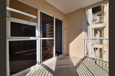 Apartamento à venda com 88m², 3 quartos e 2 vagas Apartamento à venda com 88m², 3 quartos e 2 vagasVaranda
