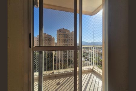 Apartamento à venda com 88m², 3 quartos e 2 vagas Apartamento à venda com 88m², 3 quartos e 2 vagasSacada da Suíte