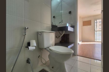 Apartamento à venda com 88m², 3 quartos e 2 vagas Apartamento à venda com 88m², 3 quartos e 2 vagasBanheiro da Suíte