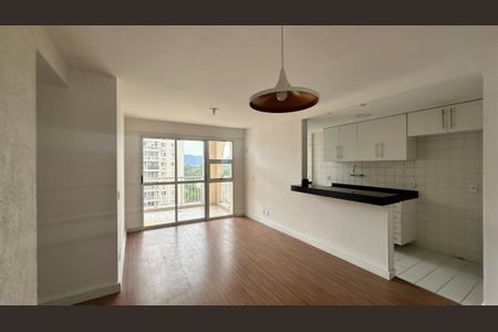 Apartamento para alugar com 88m², 3 quartos e 2 vagas Apartamento para alugar com 88m², 3 quartos e 2 vagasSala
