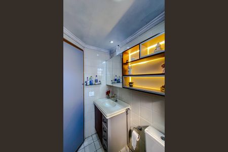 Apartamento à venda com 60m², 2 quartos e 1 vagaBanheiro Social