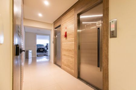 Apartamento à venda com 102m², 2 quartos e 1 vaga