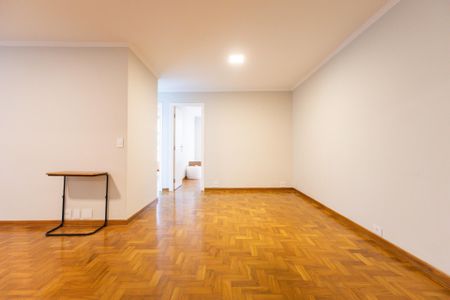 Apartamento à venda com 102m², 2 quartos e 1 vaga