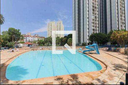 Apartamento à venda com 70m², 3 quartos e 2 vagas Apartamento à venda com 70m², 3 quartos e 2 vagasÁrea comum - Piscina