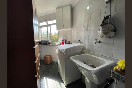 Apartamento à venda com 70m², 3 quartos e 2 vagas Apartamento à venda com 70m², 3 quartos e 2 vagasÁrea de Serviço