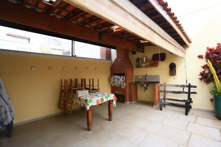 Casa à venda com 210m², 3 quartos e 5 vagasChurrasqueira