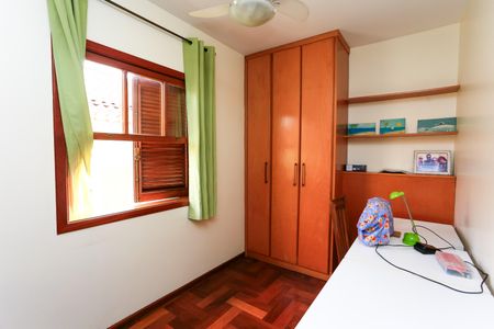 Casa à venda com 210m², 3 quartos e 5 vagasSuíte 1