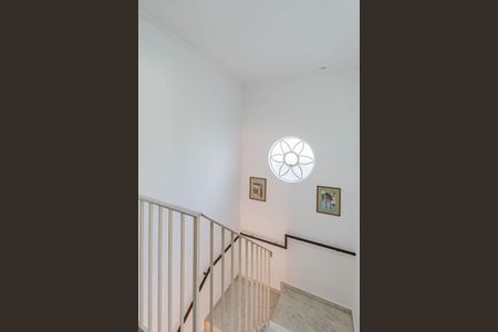 Apartamento à venda com 350m², 5 quartos e 3 vagasEscada