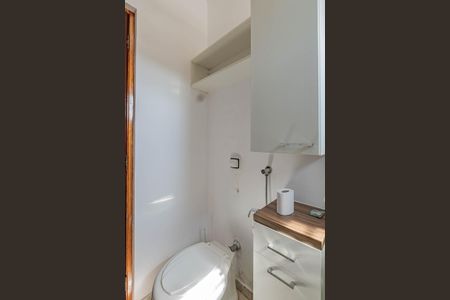 Apartamento à venda com 350m², 5 quartos e 3 vagasBanheiro da Kitnet 4