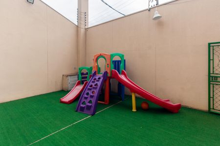Apartamento à venda com 62m², 2 quartos e 1 vaga Apartamento à venda com 62m², 2 quartos e 1 vagaÁrea comum - Playground
