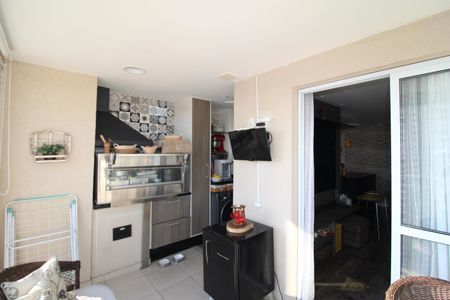 Apartamento para alugar com 74m², 3 quartos e 1 vagaVaranda