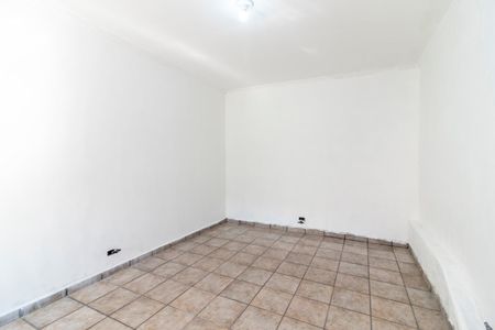 Casa à venda com 200m², 2 quartos e 2 vagas Casa à venda com 200m², 2 quartos e 2 vagasQuarto de Serviço