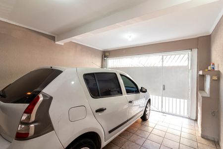Casa à venda com 200m², 2 quartos e 2 vagas Casa à venda com 200m², 2 quartos e 2 vagasGaragem