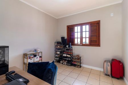 Casa à venda com 200m², 2 quartos e 2 vagas Casa à venda com 200m², 2 quartos e 2 vagasSuíte 2