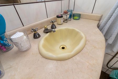 Casa à venda com 200m², 2 quartos e 2 vagas Casa à venda com 200m², 2 quartos e 2 vagasBanheiro da Suíte 2