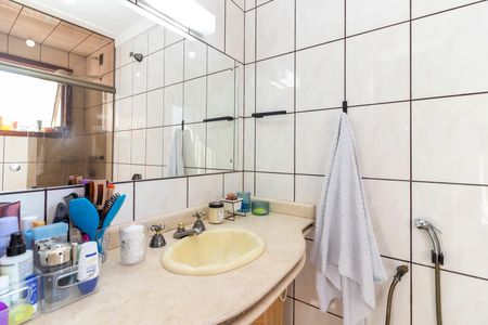 Casa à venda com 200m², 2 quartos e 2 vagas Casa à venda com 200m², 2 quartos e 2 vagasBanheiro da Suíte 2