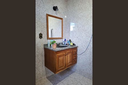 Casa à venda com 390m², 4 quartos e 3 vagas Casa à venda com 390m², 4 quartos e 3 vagasBanheiro da Suíte 1