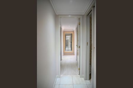 Apartamento à venda com 105m², 3 quartos e 2 vagas Apartamento à venda com 105m², 3 quartos e 2 vagasCorredor