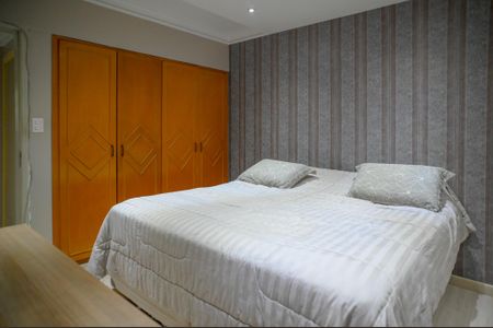 Apartamento à venda com 105m², 3 quartos e 2 vagas Apartamento à venda com 105m², 3 quartos e 2 vagasQuarto 1 - Suite