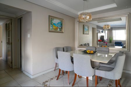 Apartamento à venda com 105m², 3 quartos e 2 vagas Apartamento à venda com 105m², 3 quartos e 2 vagasSala de Jantar