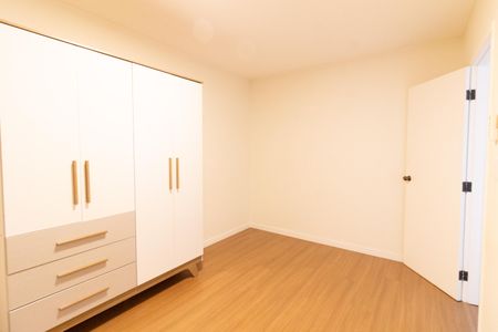 Casa de condomínio à venda com 100m², 2 quartos e 2 vagas Casa de condomínio à venda com 100m², 2 quartos e 2 vagasQuarto 2