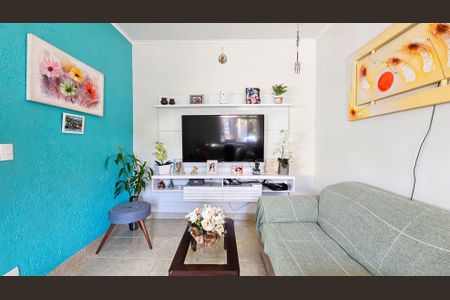 Casa à venda com 160m², 3 quartos e 2 vagas Casa à venda com 160m², 3 quartos e 2 vagasSala