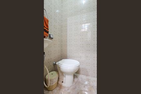 Casa à venda com 160m², 3 quartos e 2 vagas Casa à venda com 160m², 3 quartos e 2 vagasBanheiro 1