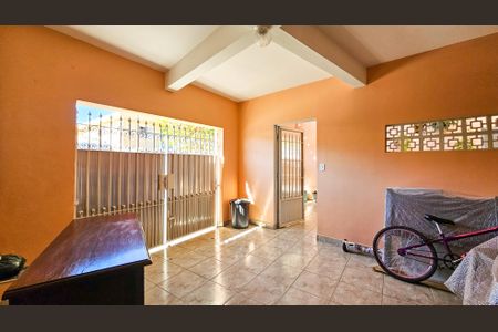 Casa à venda com 160m², 3 quartos e 2 vagas Casa à venda com 160m², 3 quartos e 2 vagasGaragem