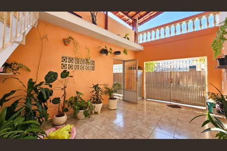 Casa à venda com 160m², 3 quartos e 2 vagas Casa à venda com 160m², 3 quartos e 2 vagasGaragem