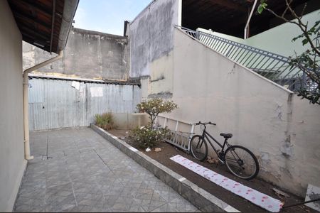 Casa à venda com 135m², 2 quartos e 2 vagasQuintal