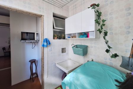 Apartamento à venda com 143m², 3 quartos e 1 vagaÁrea de Serviço