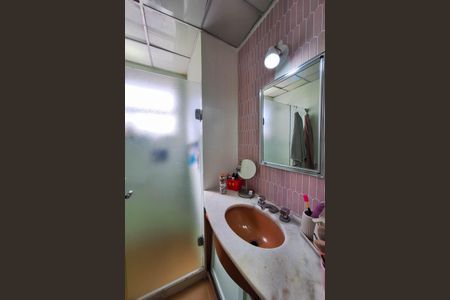 Apartamento à venda com 143m², 3 quartos e 1 vagaBanheiro da Suíte