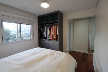 Apartamento à venda com 140m², 3 quartos e 2 vagas Apartamento à venda com 140m², 3 quartos e 2 vagasSuíte 1