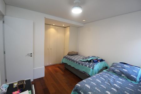 Apartamento à venda com 140m², 3 quartos e 2 vagas Apartamento à venda com 140m², 3 quartos e 2 vagasSuíte 2