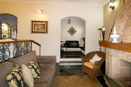 Casa à venda com 359m², 3 quartos e 3 vagas Casa à venda com 359m², 3 quartos e 3 vagasSala