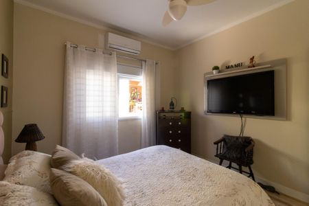 Casa à venda com 359m², 3 quartos e 3 vagas Casa à venda com 359m², 3 quartos e 3 vagasQuarto